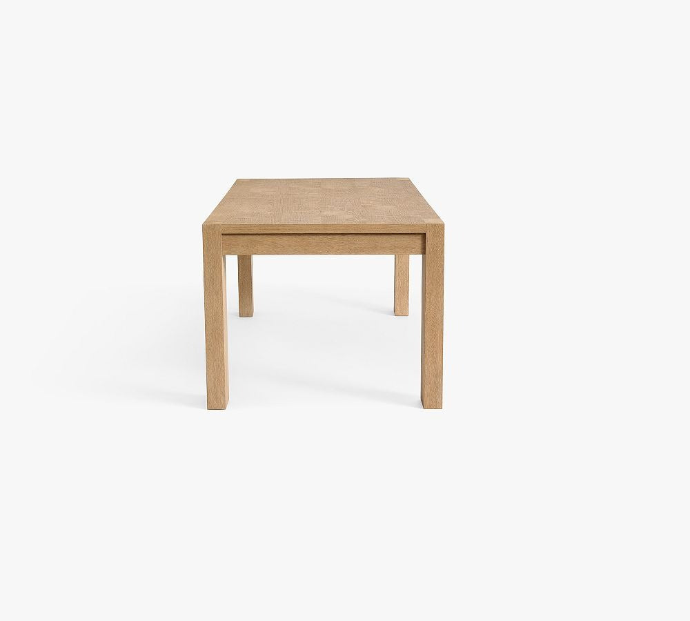 Extendable dining table